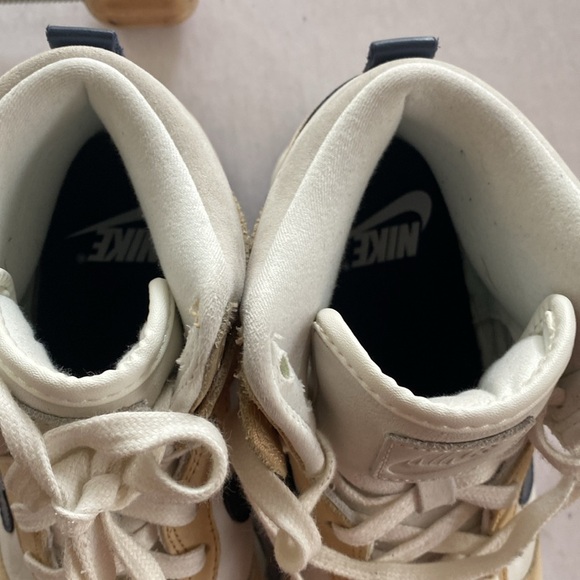 NIKE Dunk High Women’s Sneakers DX2044-101 Size 7.5 - Picture 10 of 10